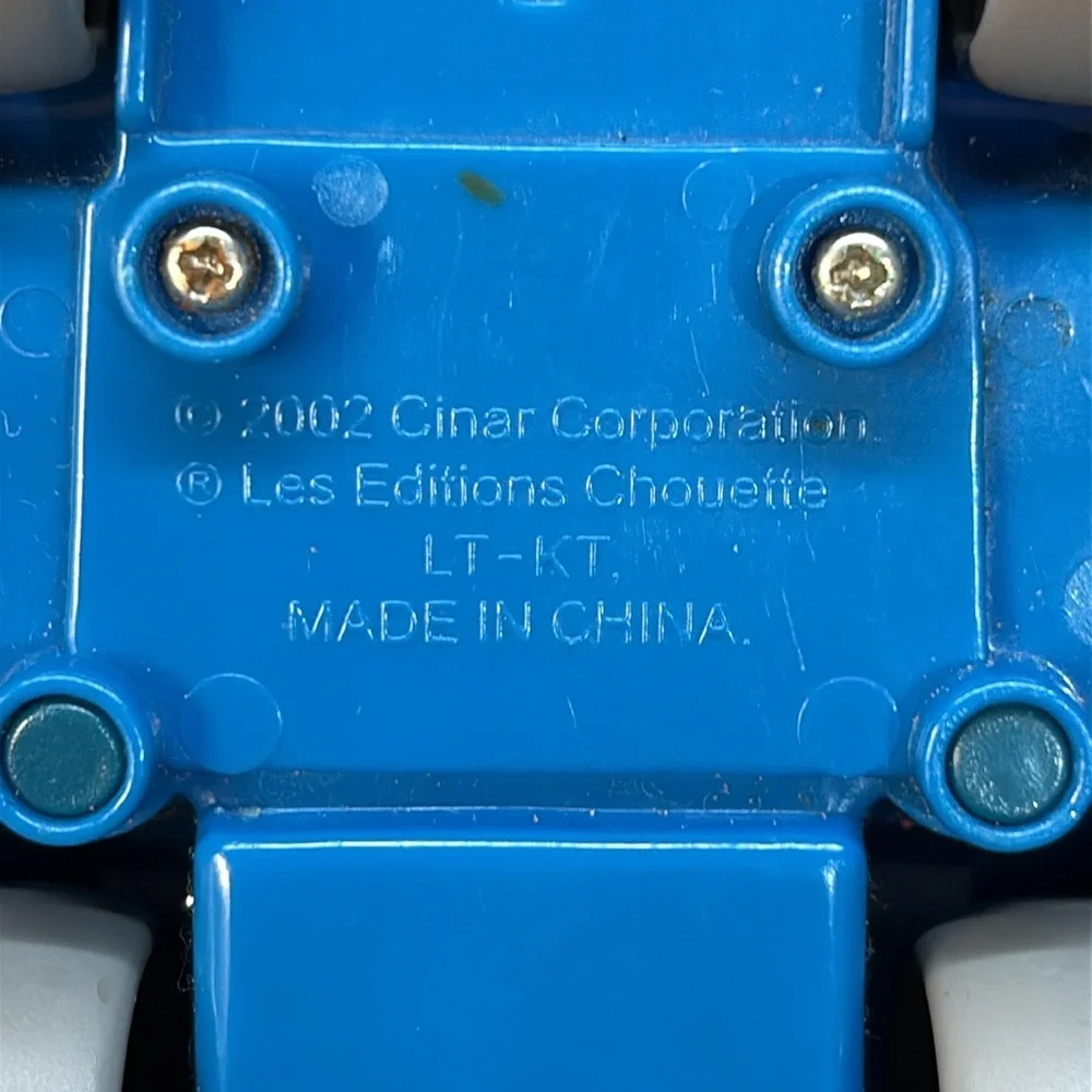 2002 Cinar corporation caillou flying car toy kids tv show vintage